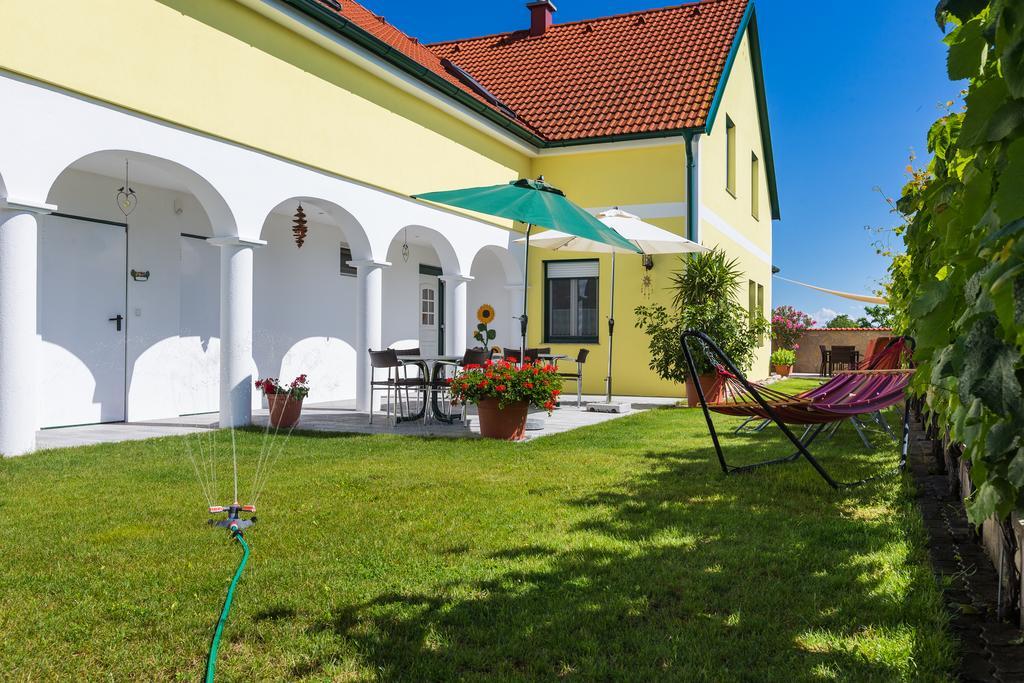 Appartementhaus Freiler Mörbisch am See Eksteriør billede